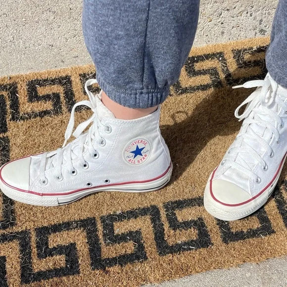 White Converse - Picture 2 of 4